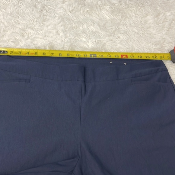 Chico's Blue Bermuda Shorts with Elastic Waistband PULL ON WOMENS SIZE 4 (US 20) - Picture 3 of 7